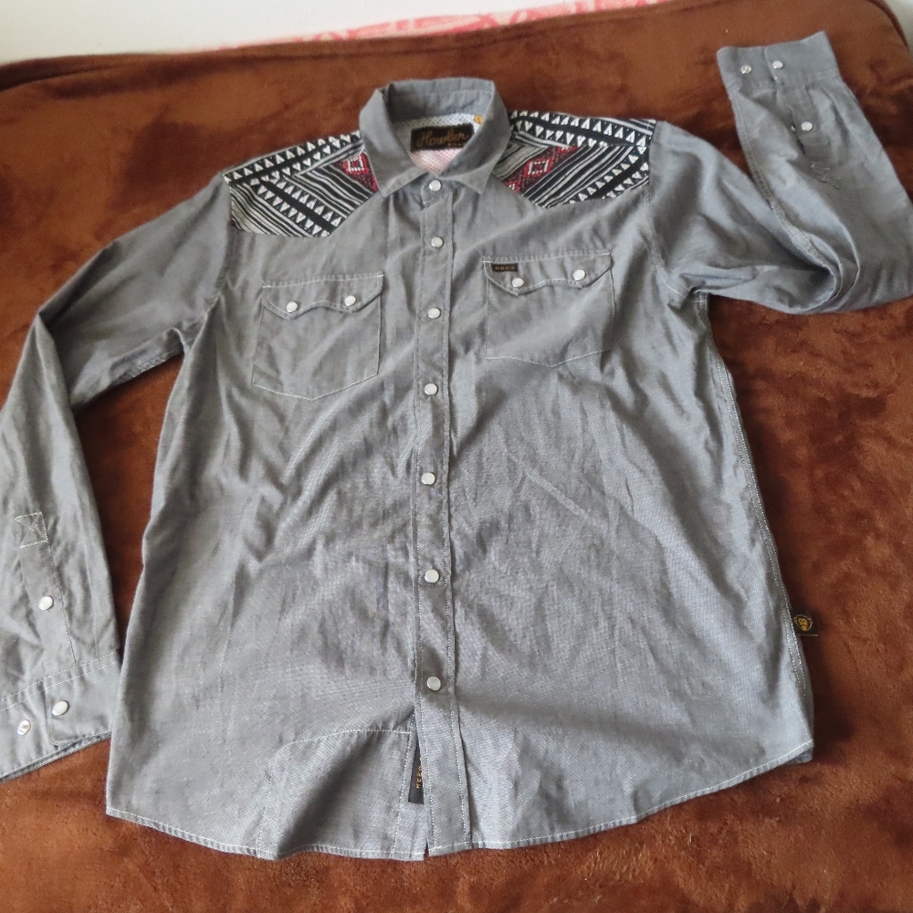 Howler Brothers small Crosscut Deluxe shirt Shaman Edition grey pearl snap